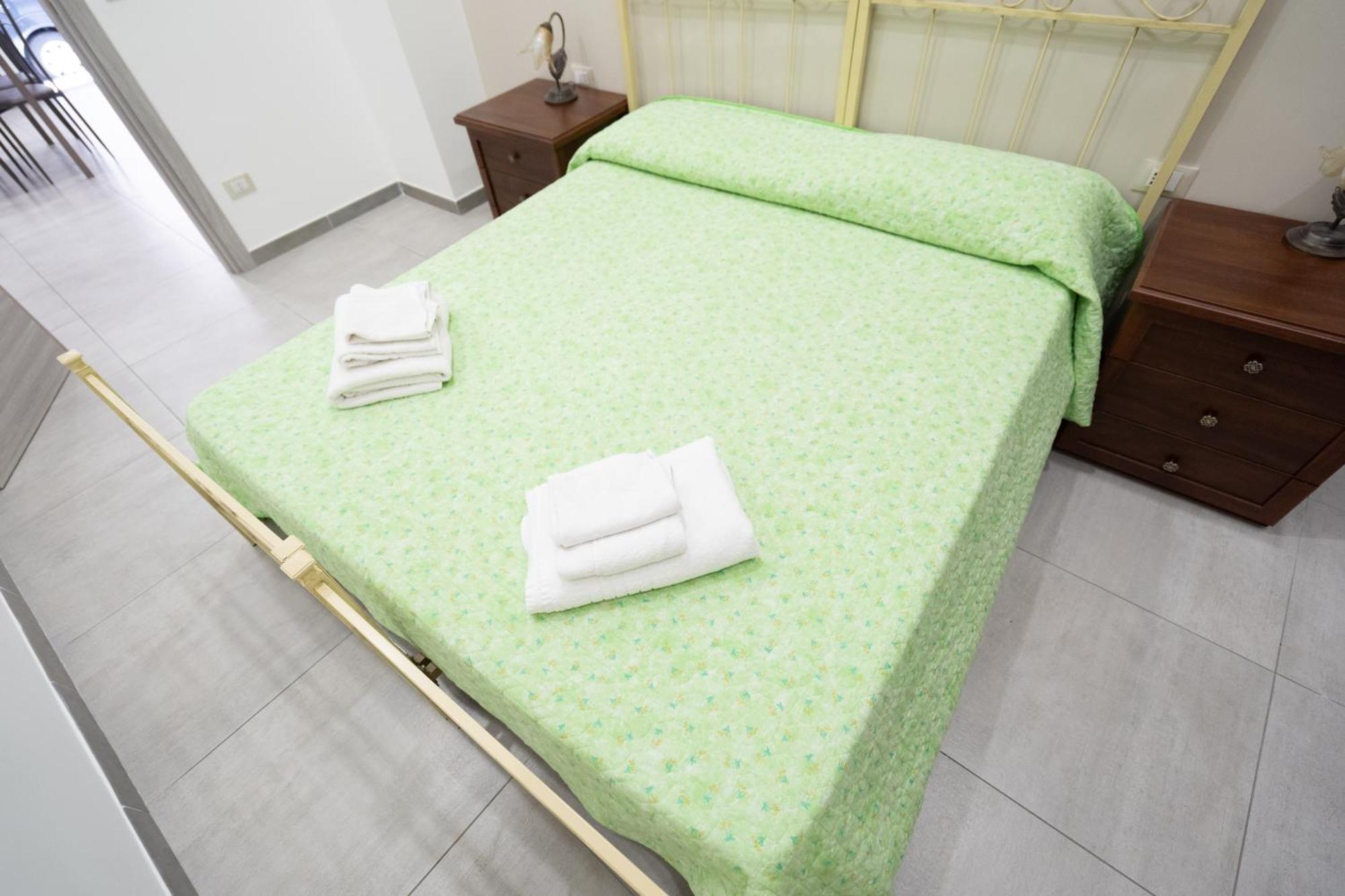 Casa Vacanza Serafino Apartamento Catânia Exterior foto
