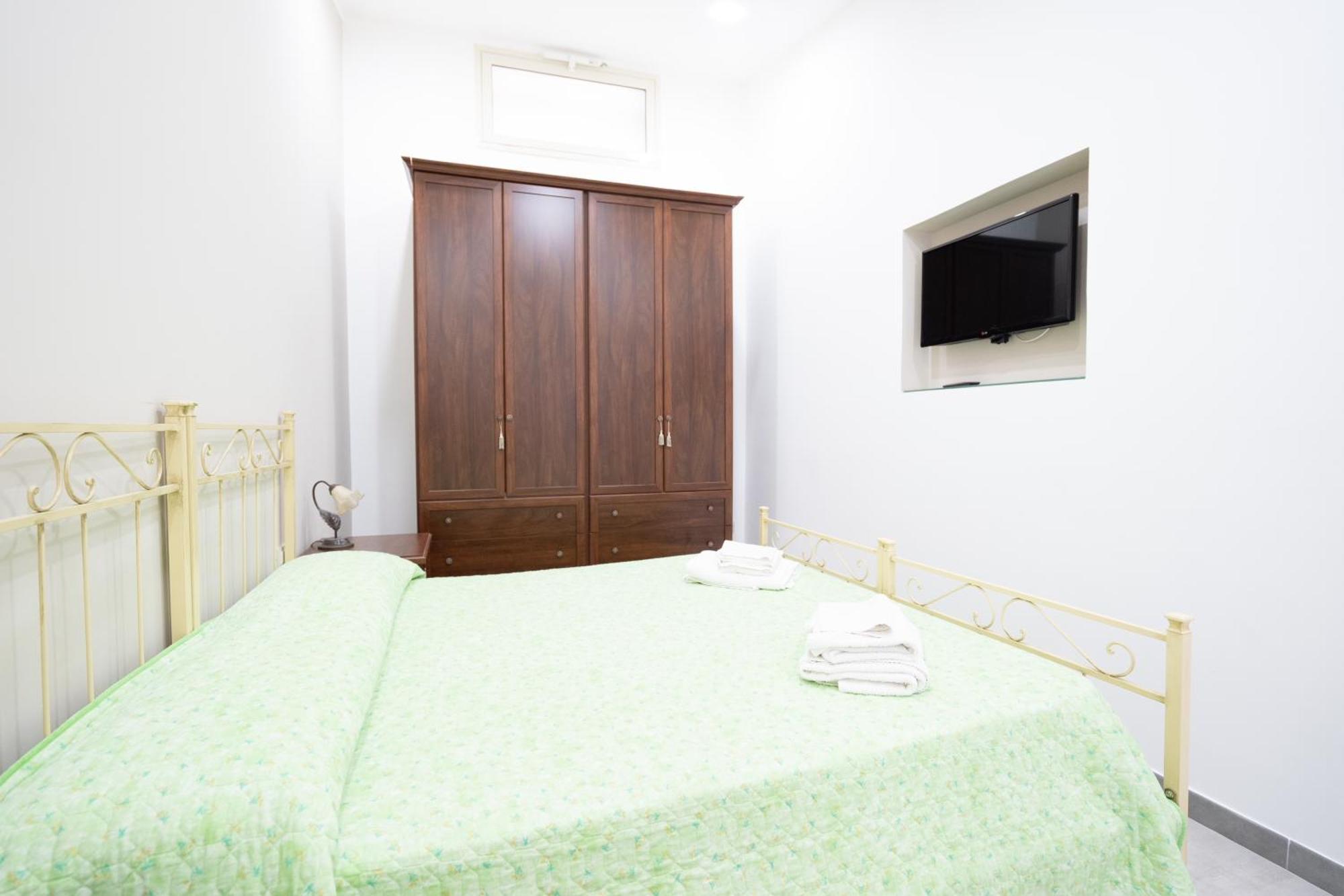 Casa Vacanza Serafino Apartamento Catânia Exterior foto